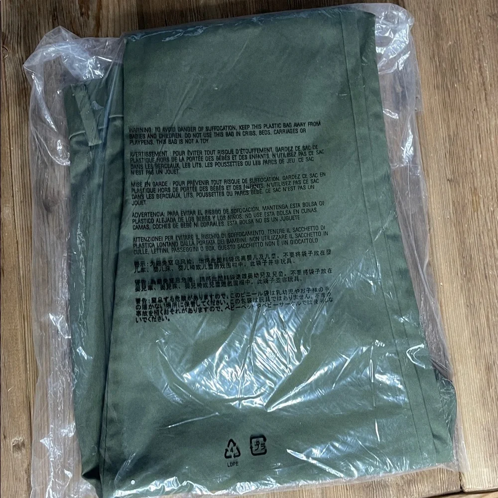 NWT Gap Skinny Performance Chinos Pants 31x32